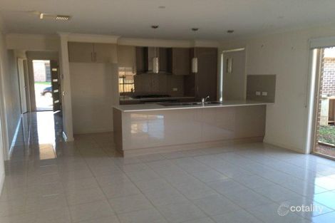 Property photo of 46 Cooloongup Crescent Harkness VIC 3337
