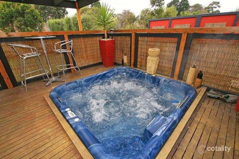 Property photo of 71 Rosemary Crescent Frankston North VIC 3200