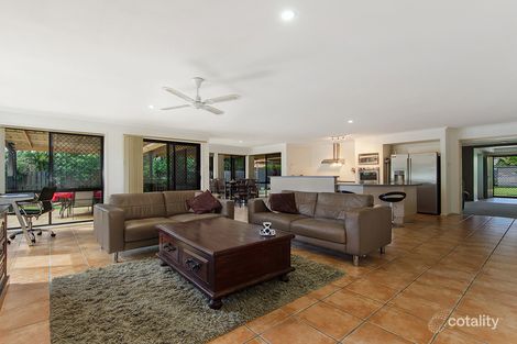 Property photo of 9 Easter Crescent Pacific Pines QLD 4211