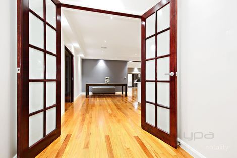 Property photo of 36 Jacaranda Drive Taylors Hill VIC 3037