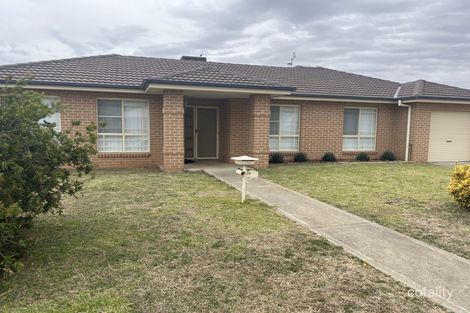 24 Cunningham St, Westdale, NSW 2340