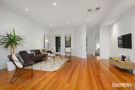 Property photo of 2/13 Batesford Road Chadstone VIC 3148