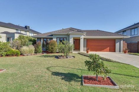 4 Binglebay Ave, Waterways, VIC 3195