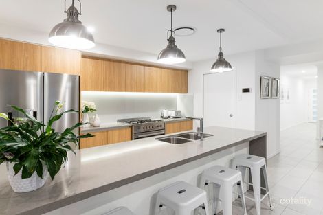Property photo of 104 Emerald Drive Helensvale QLD 4212