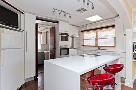 5b Burford St, Balga, WA 6061