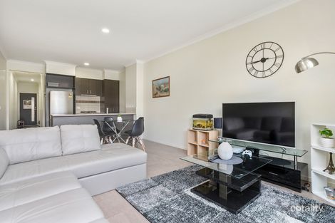 Property photo of 40 Little Windrock Lane Craigieburn VIC 3064