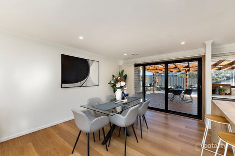 Property photo of 5 Neworra Place Giralang ACT 2617