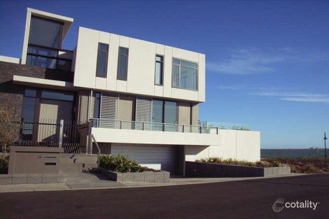 9 First Pnt, Port Melbourne, VIC 3207