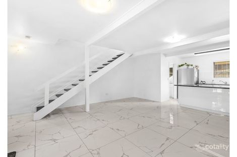 Property photo of 2/329A Alderley Street South Toowoomba QLD 4350