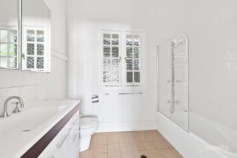 Property photo of 25 Leslie Street Bardon QLD 4065