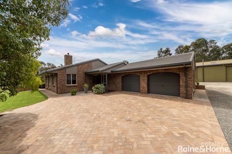 17 Albion Dr, Strathalbyn, SA 5255