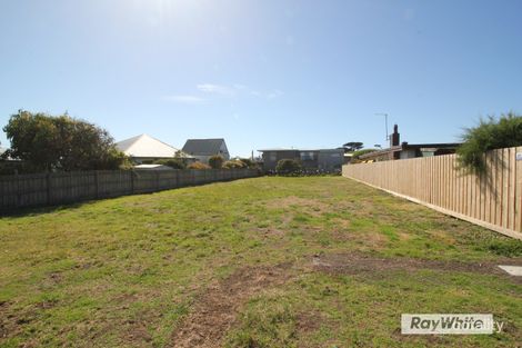 3 Glen St, Surf Beach, VIC 3922