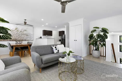 Property photo of 6/52 Shell Street Urangan QLD 4655