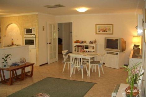 Property photo of 10 Fabian Close Willetton WA 6155