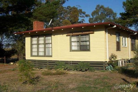 12 Urquhart St, Elphinstone, VIC 3448