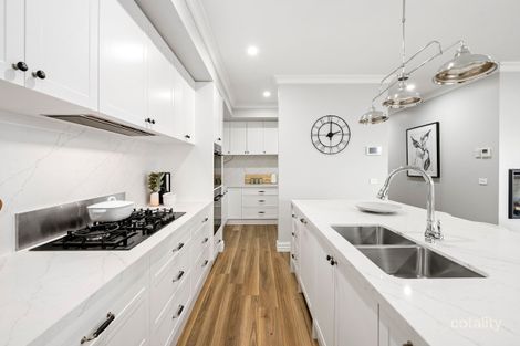 Property photo of 31 Bloom Avenue Greenvale VIC 3059