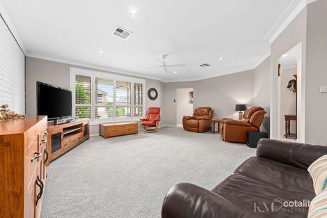 Property photo of 9 Agincourt Crescent Valentine NSW 2280