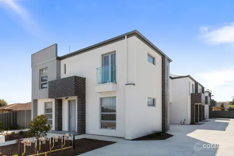 1/9 Hinton St, Port Noarlunga, SA 5167