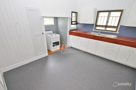 Property photo of 432 Quay Street Depot Hill QLD 4700