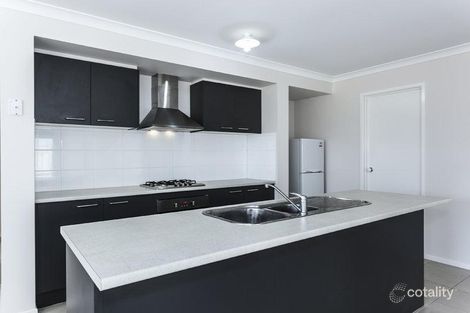 Property photo of 1 Red Fox Boulevard Brookfield VIC 3338