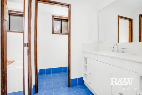 Property photo of 9 Dryberry Avenue St Clair NSW 2759