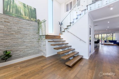 Property photo of 18 Granich Gardens Woodlands WA 6018