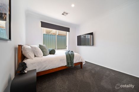 Property photo of 21 Smeaton Circuit Banks ACT 2906