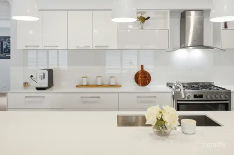 Property photo of 15 Casuarina Drive Romsey VIC 3434