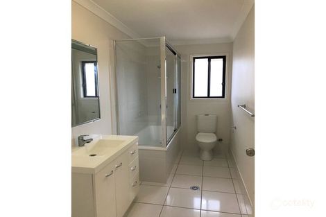 Property photo of 15 Benjamin Drive Gracemere QLD 4702