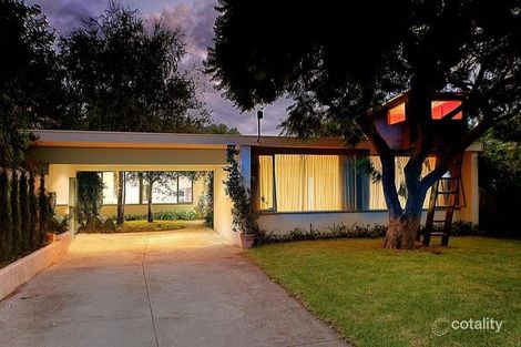Property photo of 21 Narong Road Caulfield North VIC 3161