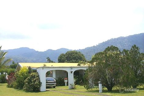 5 Lime St, Mooroobool, QLD 4870