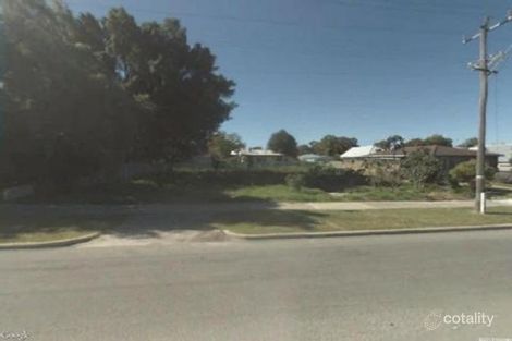 108 Railway Pde, Queens Park, WA 6107
