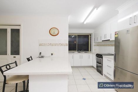 Property photo of 4 Baystone Drive Cranbourne VIC 3977