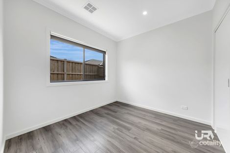 Property photo of 4 Alfred Road Mickleham VIC 3064
