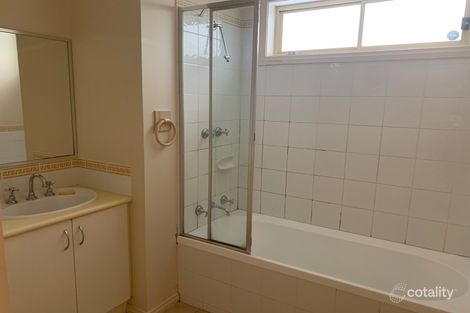 Property photo of 17 Northampton Crescent Caroline Springs VIC 3023
