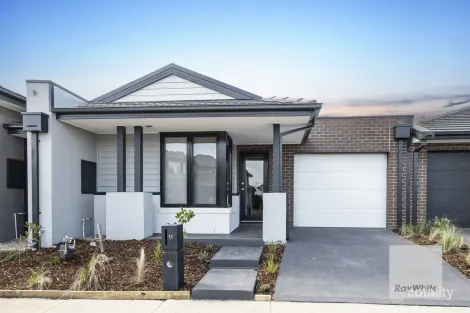 11 Broad Rd, Fraser Rise, VIC 3336