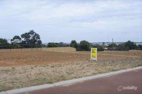 Property photo of 4 Eckersley Way Australind WA 6233