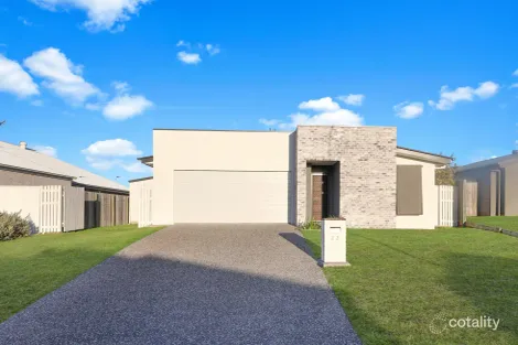 Property photo of 22 Waugh Street Urangan QLD 4655