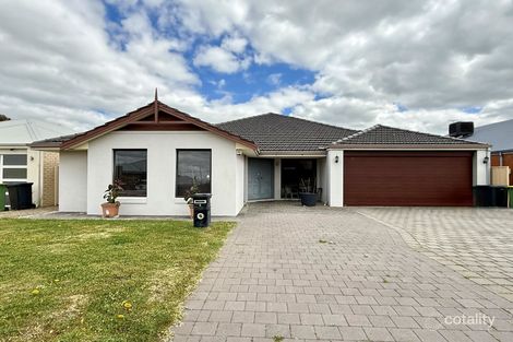 4 Philadelphia Pde, Canning Vale, WA 6155