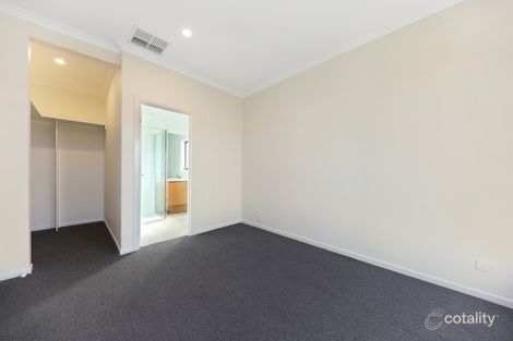 Property photo of 80 Crowlands Circuit Eynesbury VIC 3338