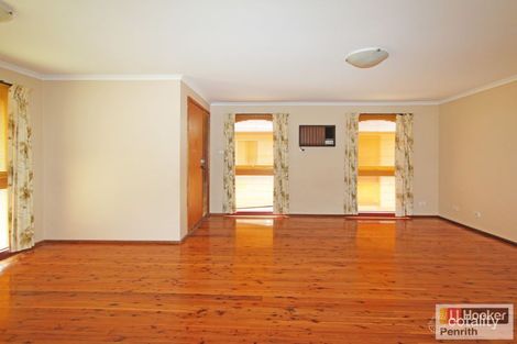 Property photo of 42 Tanbark Circuit Werrington Downs NSW 2747