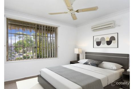 Property photo of 5 Peerless Close Ingleburn NSW 2565