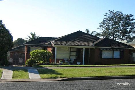 11 Oakwood Rd, Toongabbie, NSW 2146