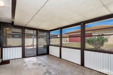 Property photo of 7 Coral Sea Avenue Shortland NSW 2307