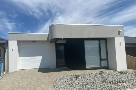 18 Vilana Dr, Sunbury, VIC 3429