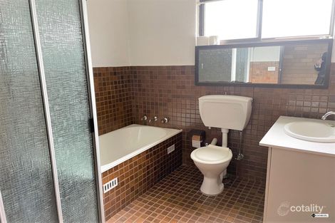 Property photo of 4/426 Urana Road Lavington NSW 2641