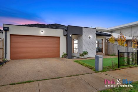 Property photo of 19 Juniper Grove Rockbank VIC 3335
