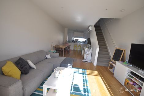 Property photo of 30 Central Park Walk Cheltenham VIC 3192