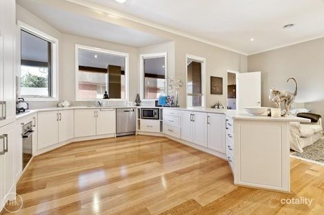 Property photo of 1/77 Railway Parade Eltham VIC 3095