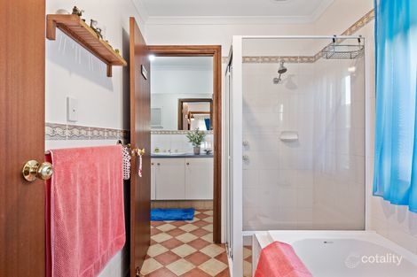 Property photo of 10 Lavender Grove Seaford Rise SA 5169